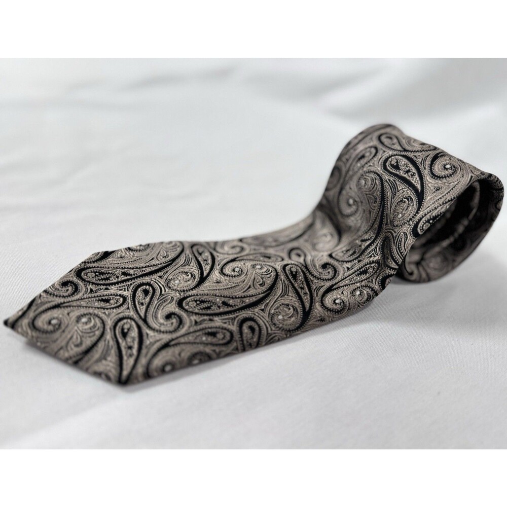 Chaps 100% Silk Paisley Jacquard Tie, Men's Designer Necktie